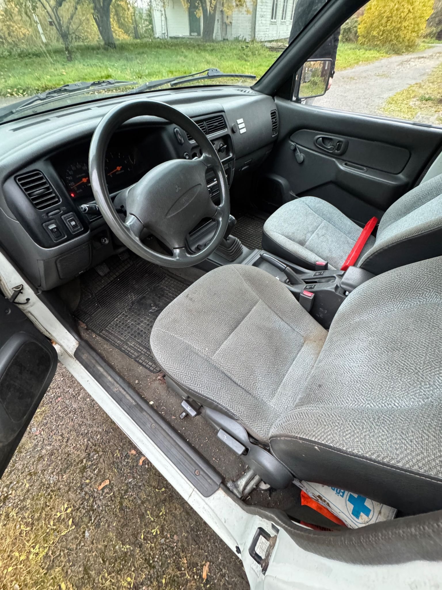 Mitsubishi L200 Enkelhytte 2.5 TD Manuell, 5-trinn, 99hk, 1998