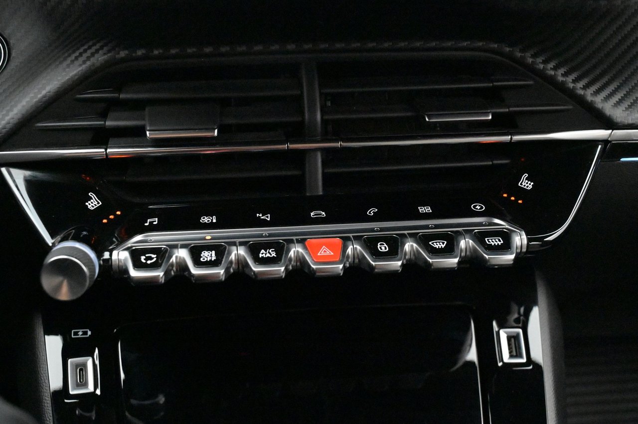 Peugeot e-2008, 136hk, 2021