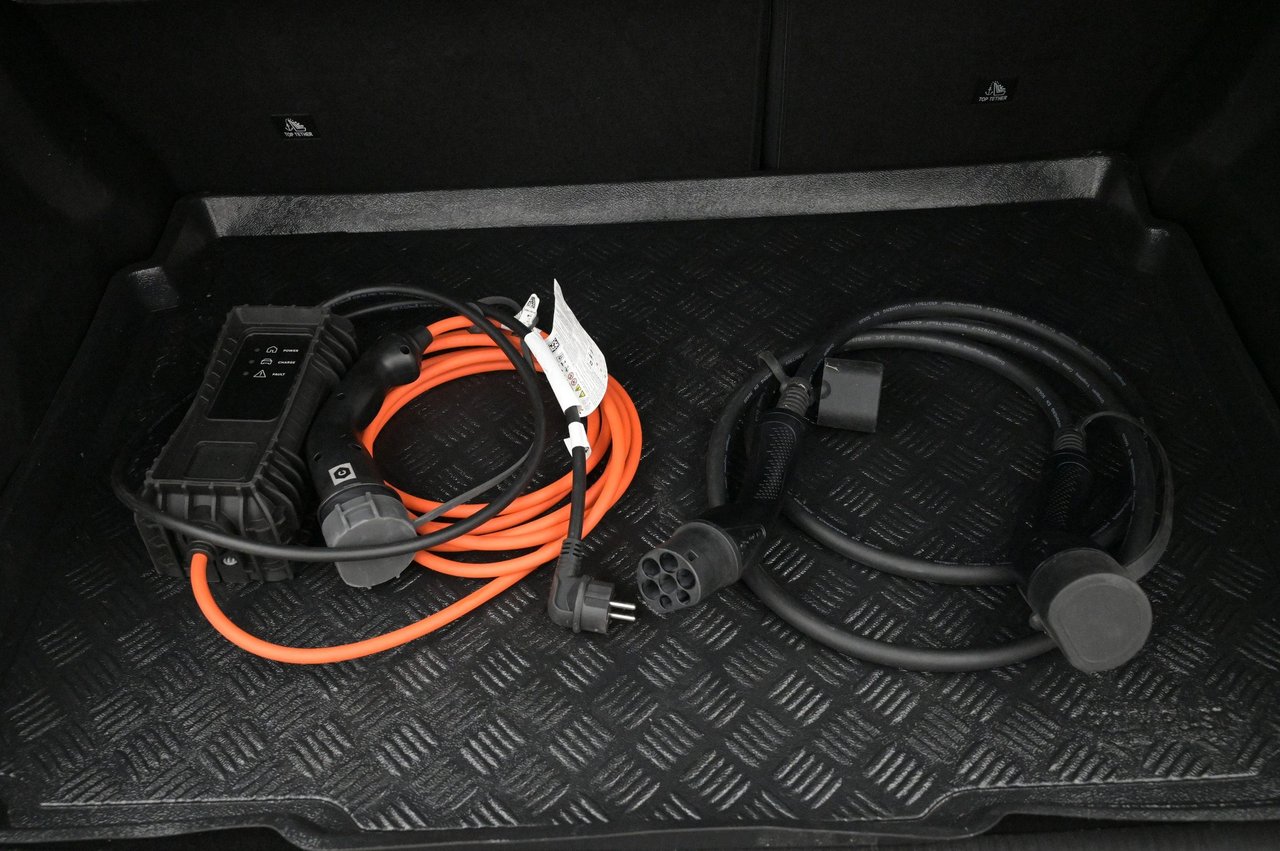 Peugeot e-2008, 136hk, 2021