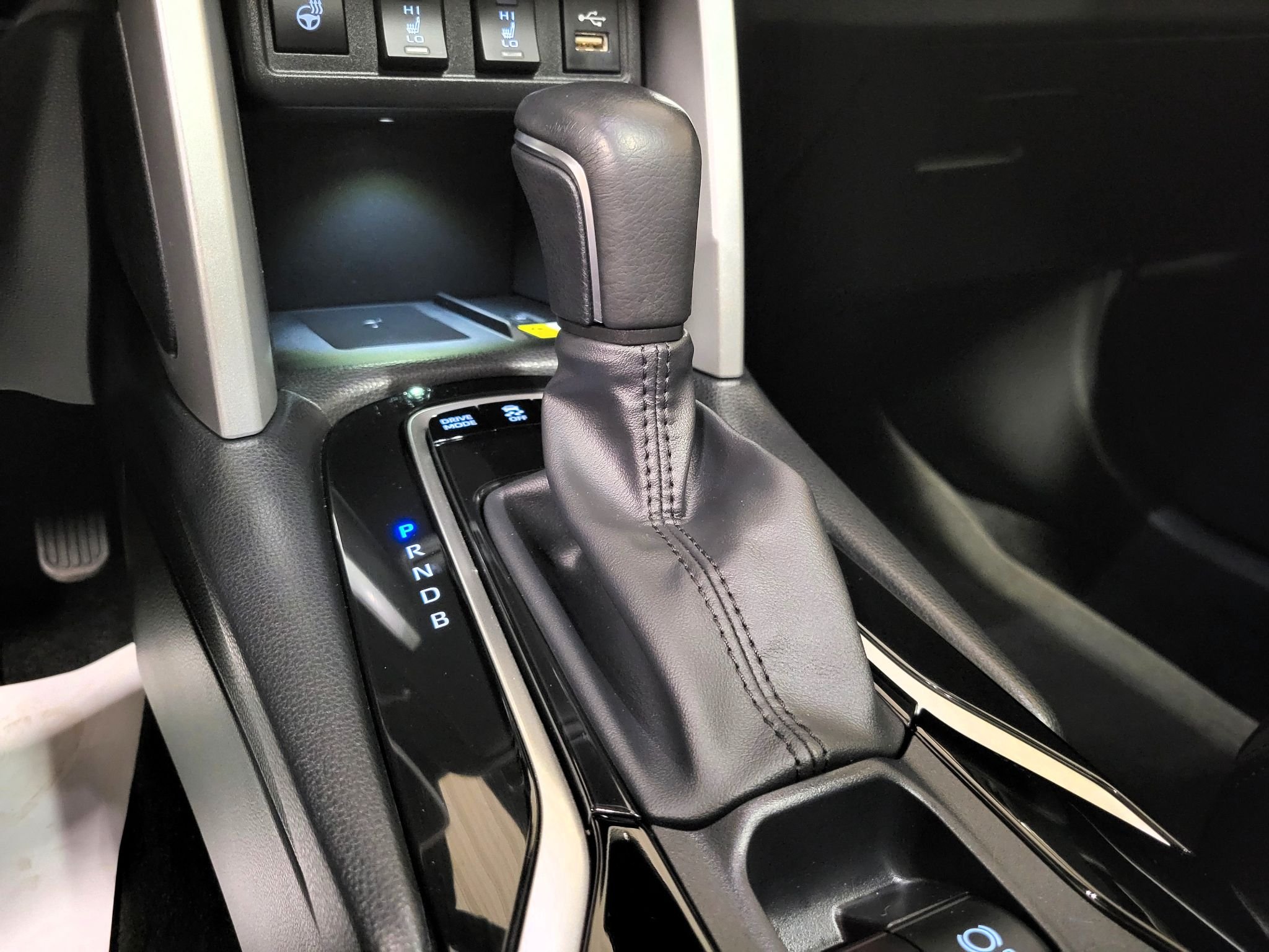 Toyota Corolla Cross Hybrid AWD-i e-CVT, 197hk, 2022