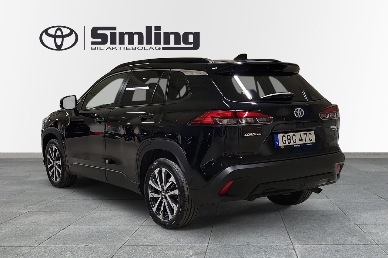 Toyota Corolla Cross Hybrid AWD-i e-CVT, 197hk, 2022