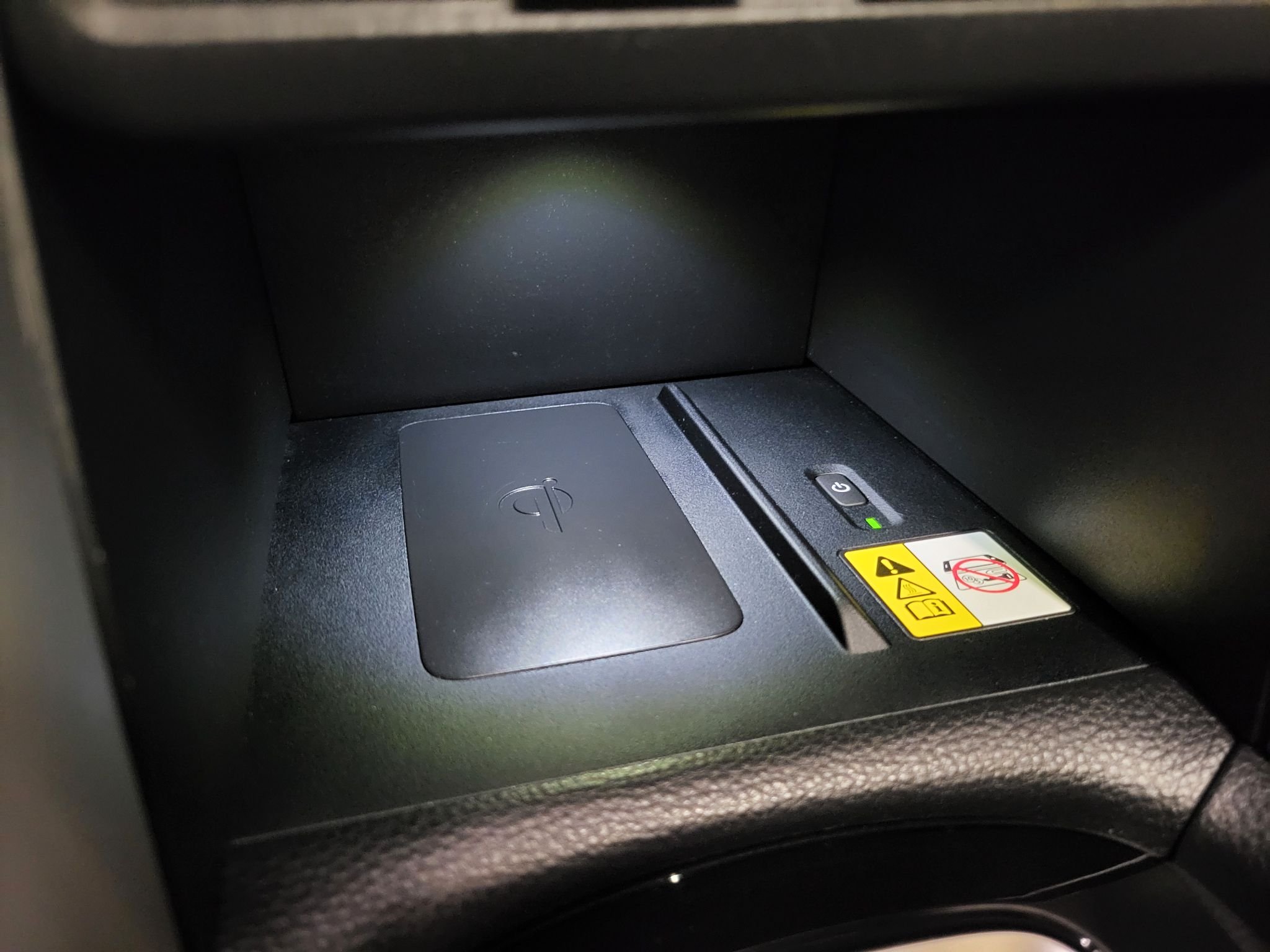 Toyota Corolla Cross Hybrid AWD-i e-CVT, 197hk, 2022