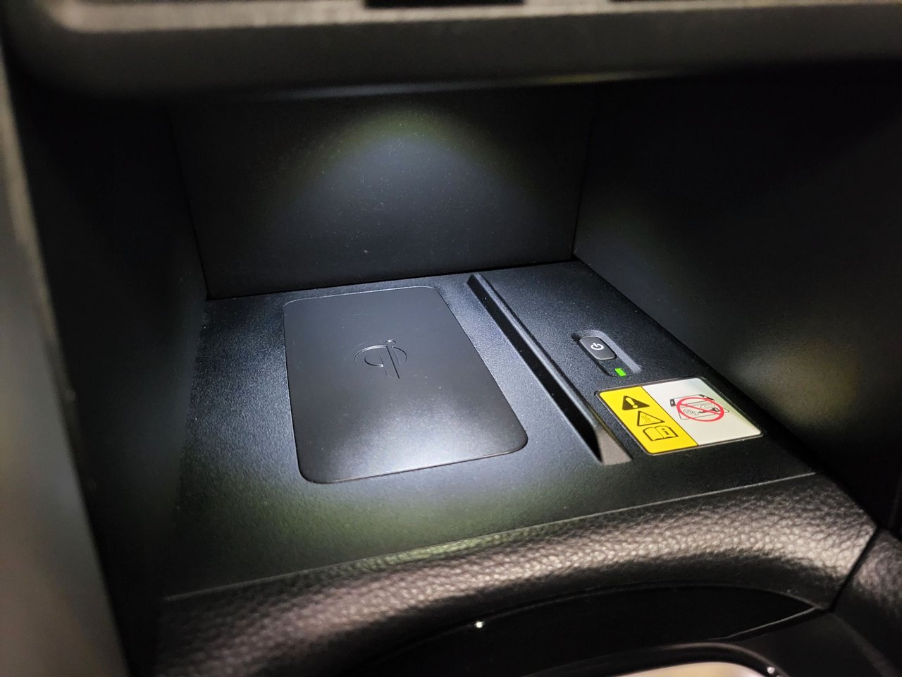 Toyota Corolla Cross Hybrid AWD-i e-CVT, 197hk, 2022