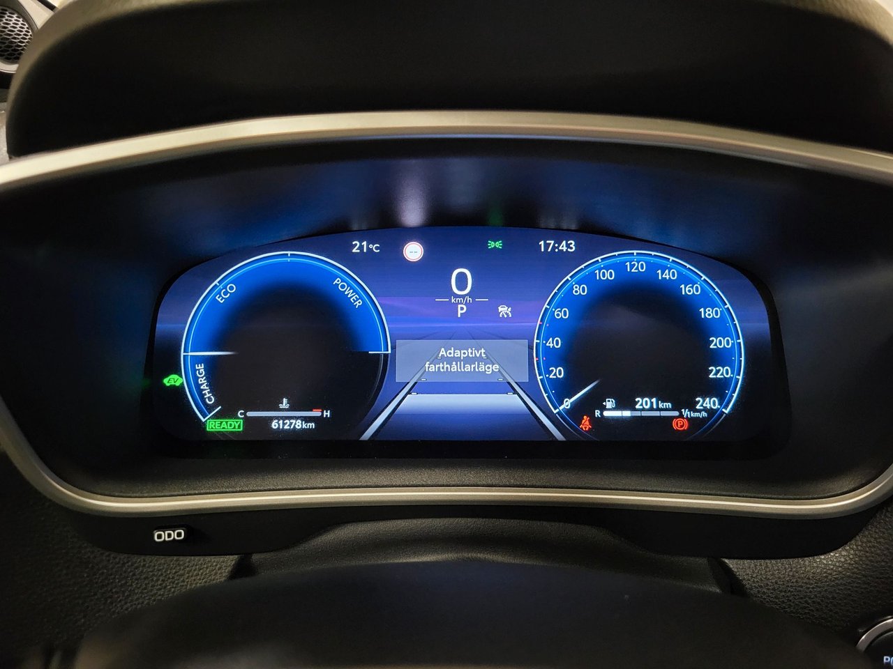 Toyota Corolla Cross Hybrid AWD-i e-CVT, 197hk, 2022