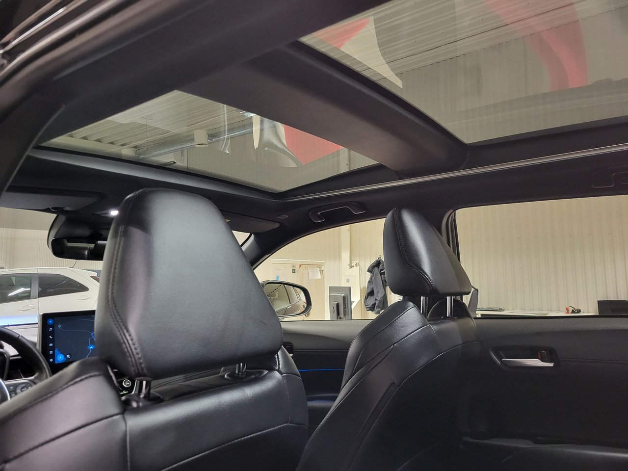 Toyota Corolla Cross Hybrid AWD-i e-CVT, 197hk, 2022