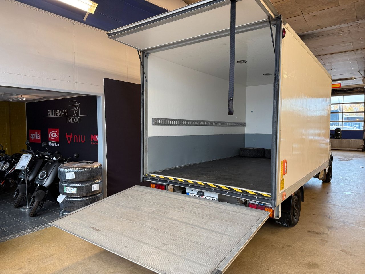 Renault Master Chassi Cab 3.5 T 2.5 dCi Manual, 120hp, 2009