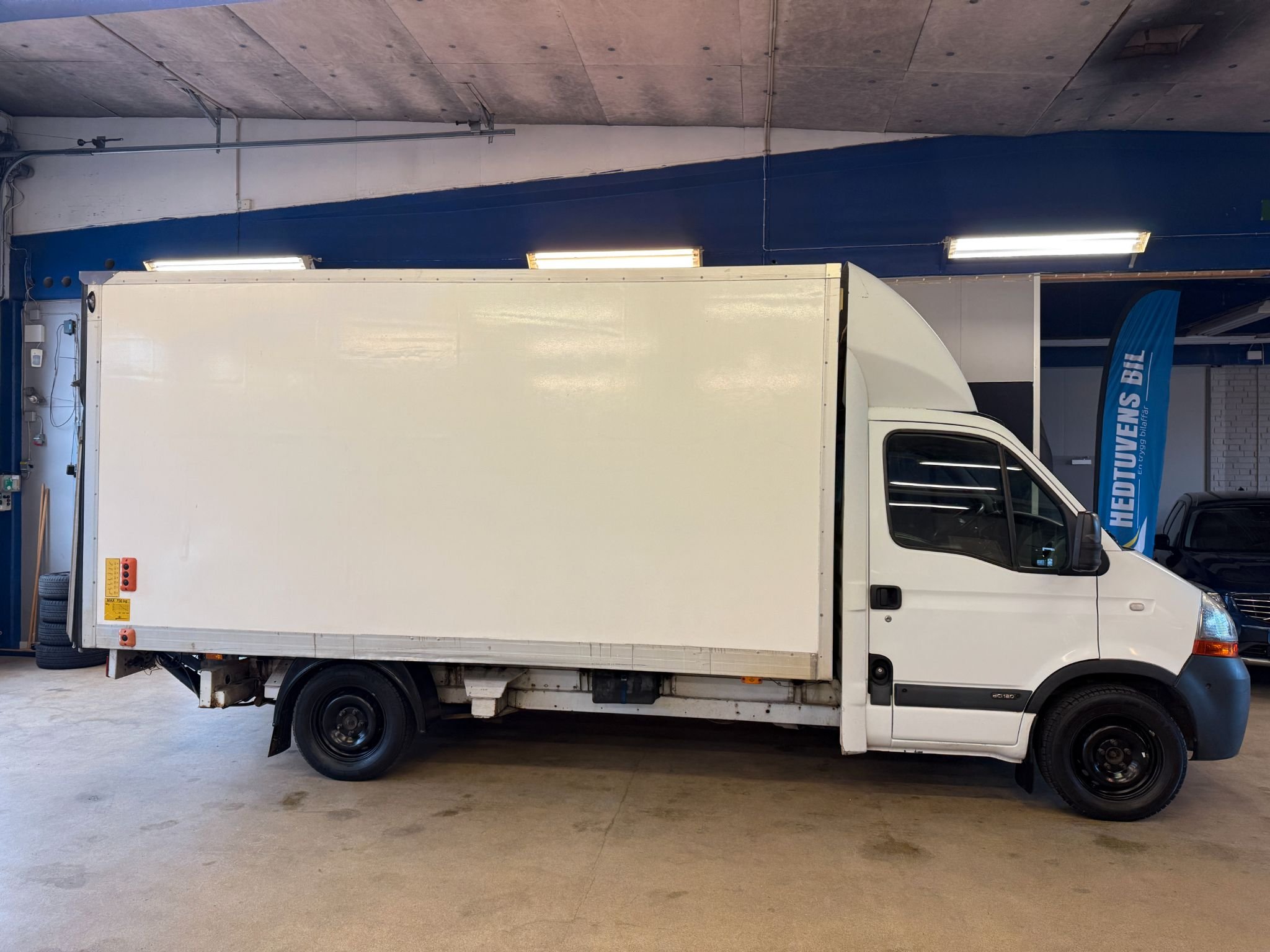 Renault Master Chassi Cab 3.5 T 2.5 dCi Manual, 120hp, 2009