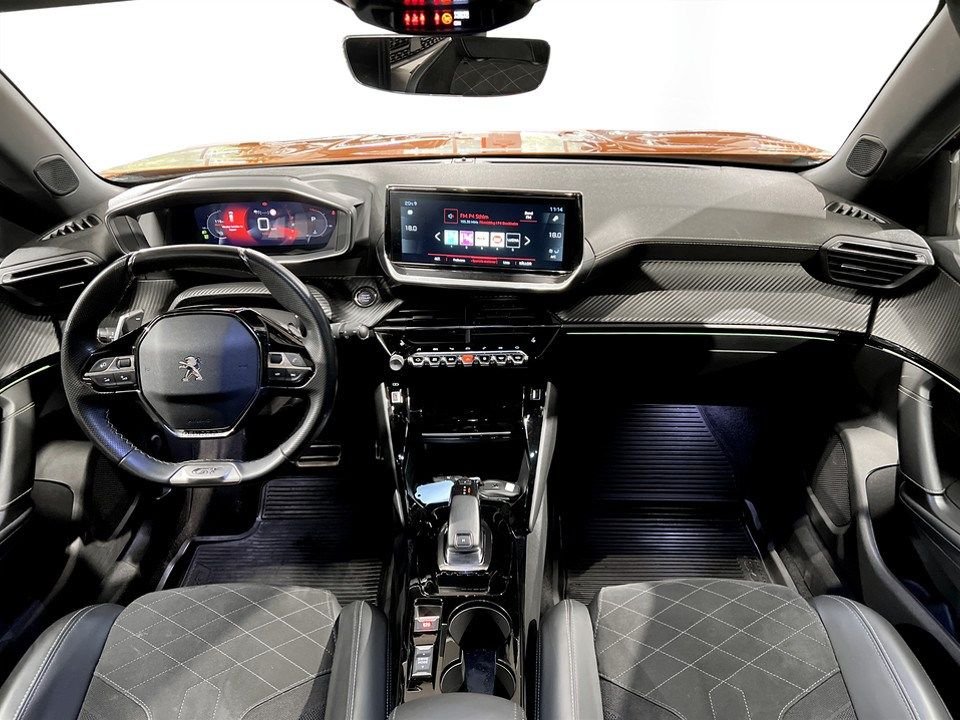 Peugeot 2008 1.2 PureTech 155 EAT, 155hp, 2021