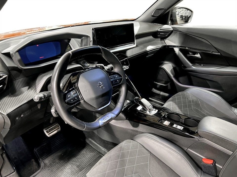 Peugeot 2008 1.2 PureTech 155 EAT, 155hp, 2021