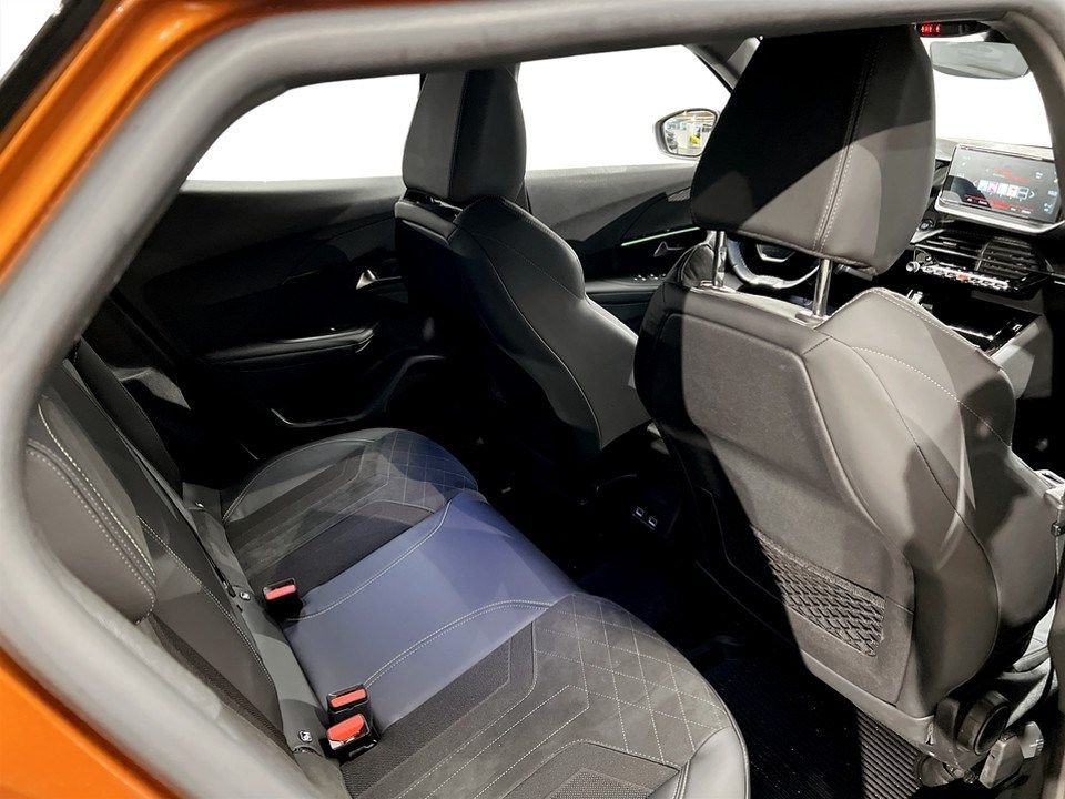 Peugeot 2008 1.2 PureTech 155 EAT, 155hp, 2021