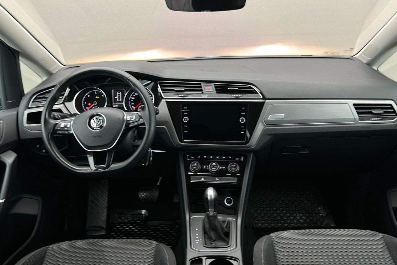 Volkswagen Touran 5-sätes 2.0 TDI DPF SCR DSG Sekventiell, 150hk, 2019