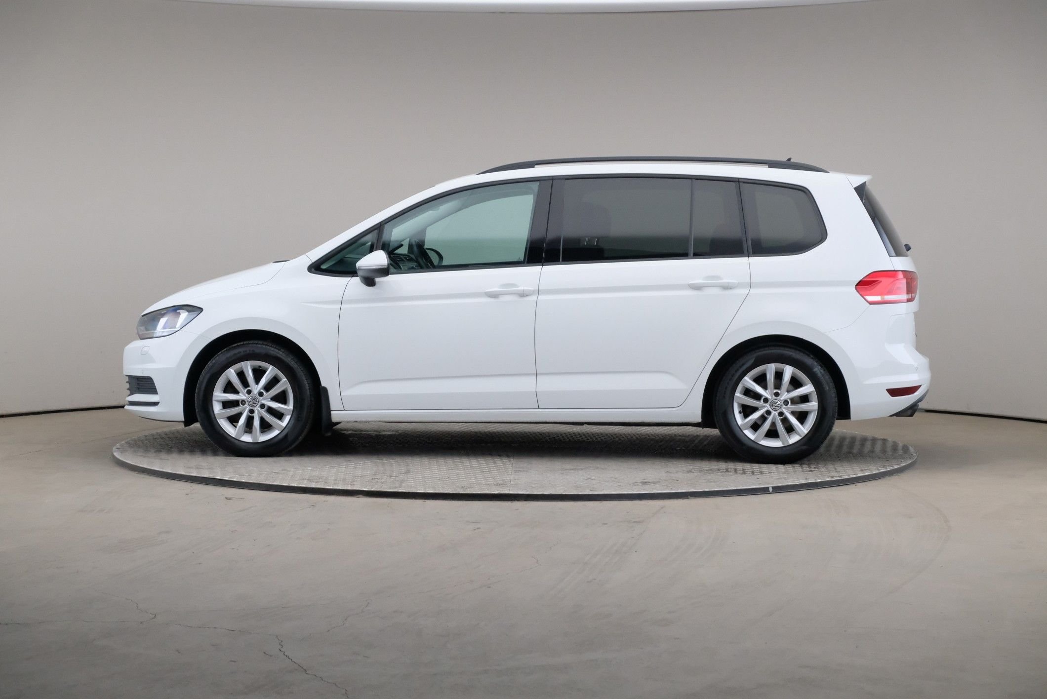 Volkswagen Touran 5-sätes 2.0 TDI DPF SCR DSG Sekventiell, 150hk, 2019