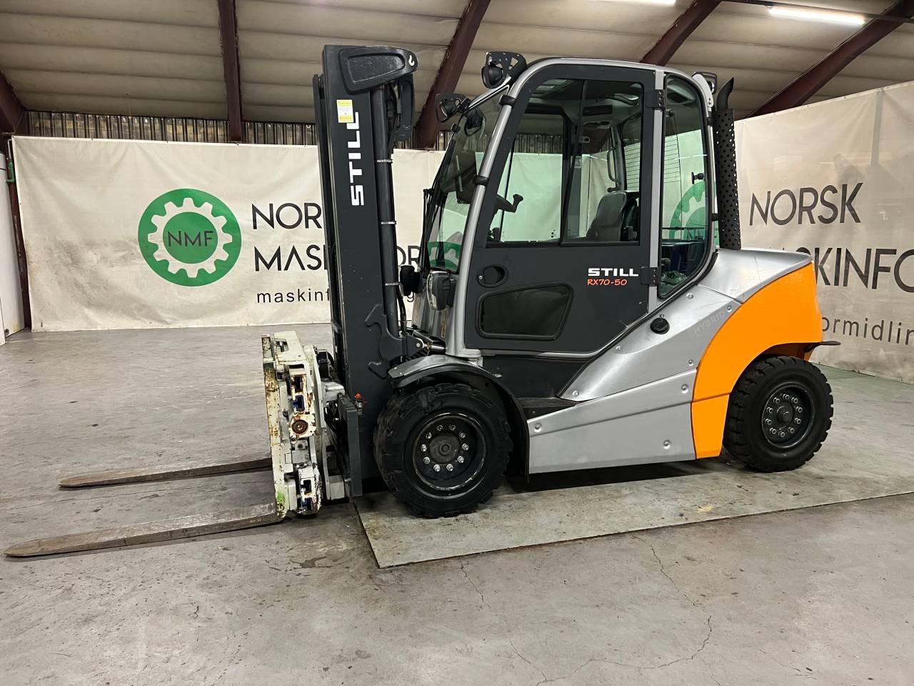 Still RX7050 #Med Rotator på ...