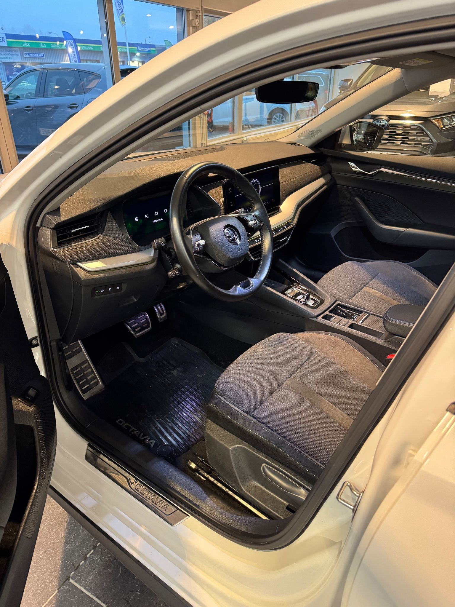 Škoda Octavia Scout 2.0 TDI 4x4 DSG Sekventiell, 200hk, 2023