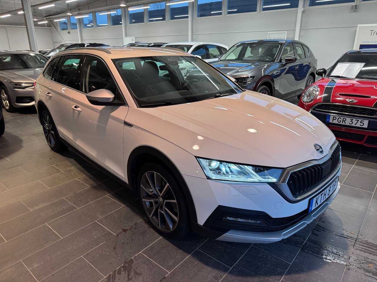 Škoda Octavia Scout 2.0 TDI 4x4 DSG Sekventiell, 200hk, 2023