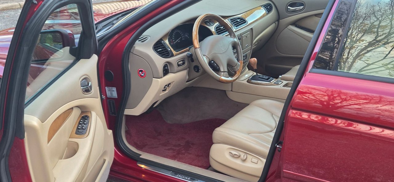 Jaguar S-Type 4.0 V8 Automatic, 276hp, 2000