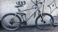 Trek Liquid, aluminumram, dämpare, 27,5”, 21 vxl