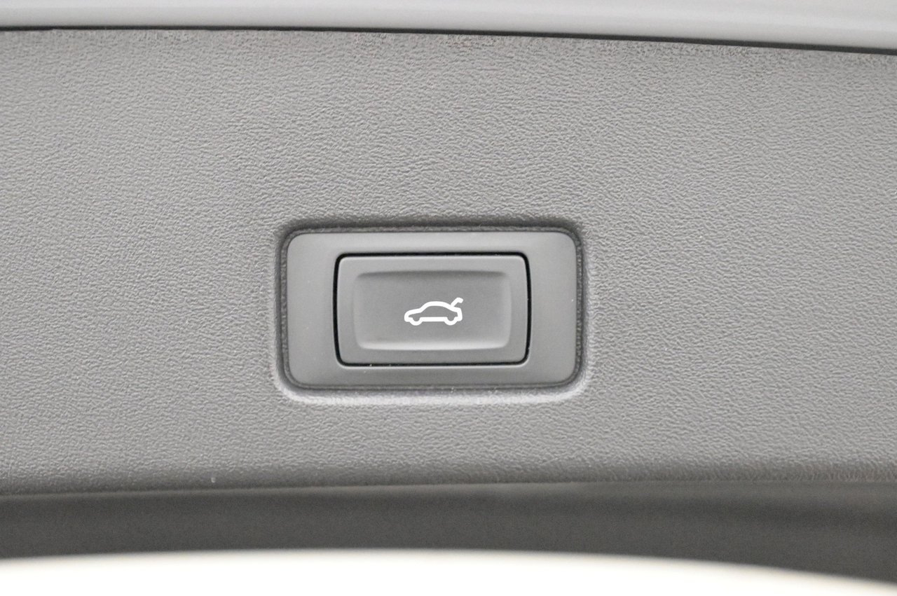 Audi Q4 40 e-tron, 204hk, 2023