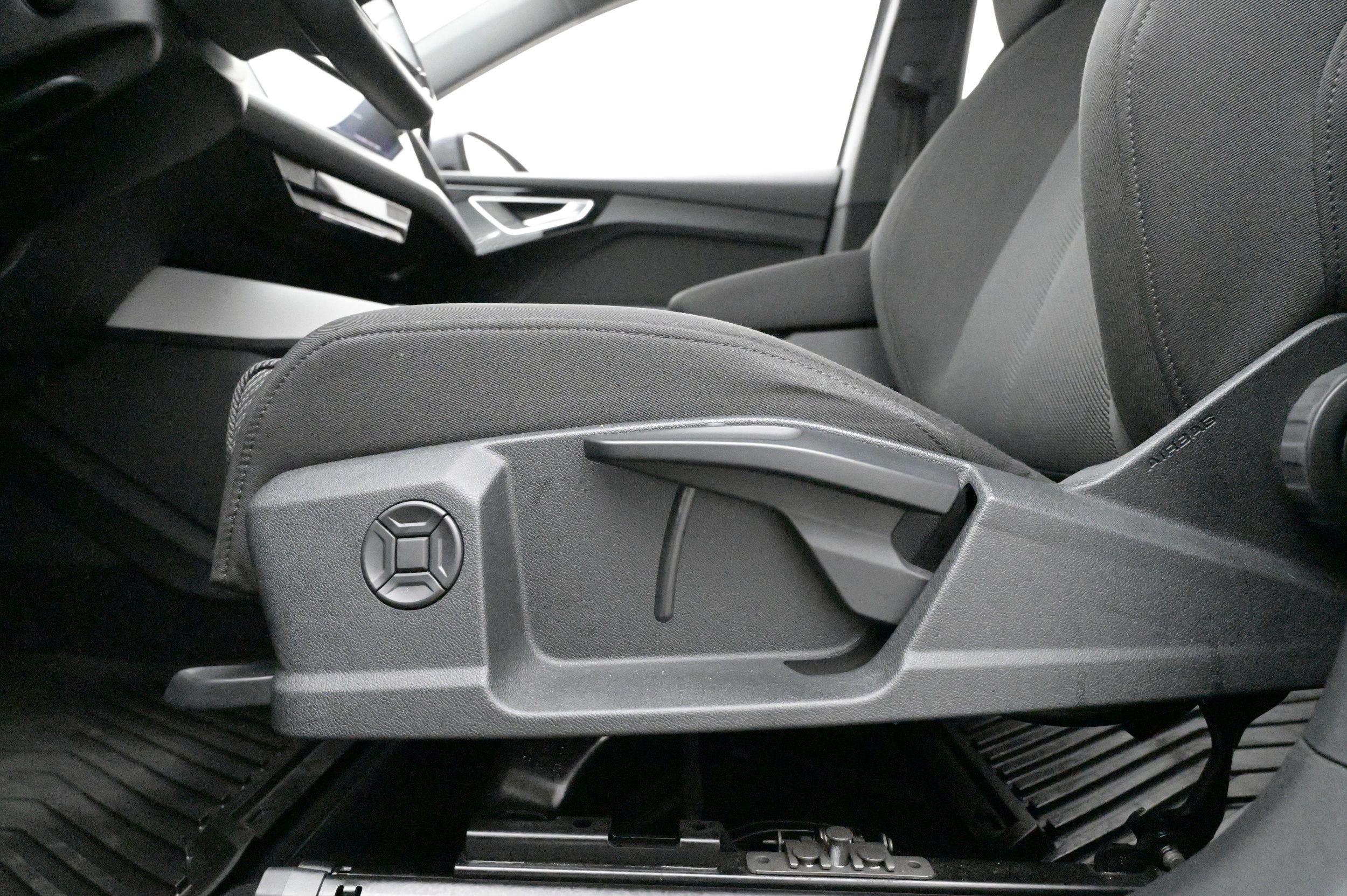 Audi Q4 40 e-tron, 204hk, 2023