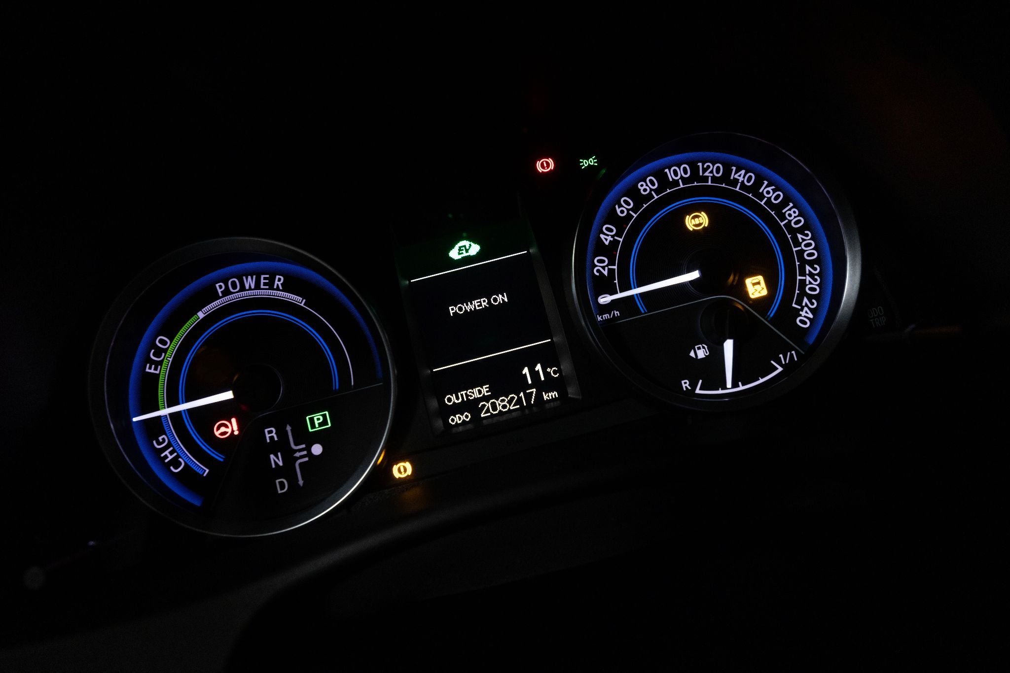 Toyota Auris Touring Sports Hybrid e-CVT, 136hk, 2014