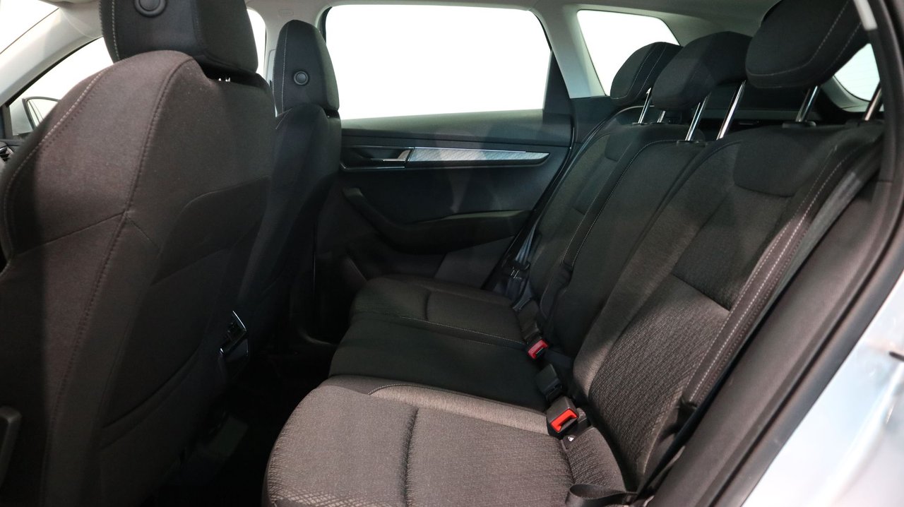 Škoda Karoq 1.5 TSI DSG Sekventiell, 150hk, 2023
