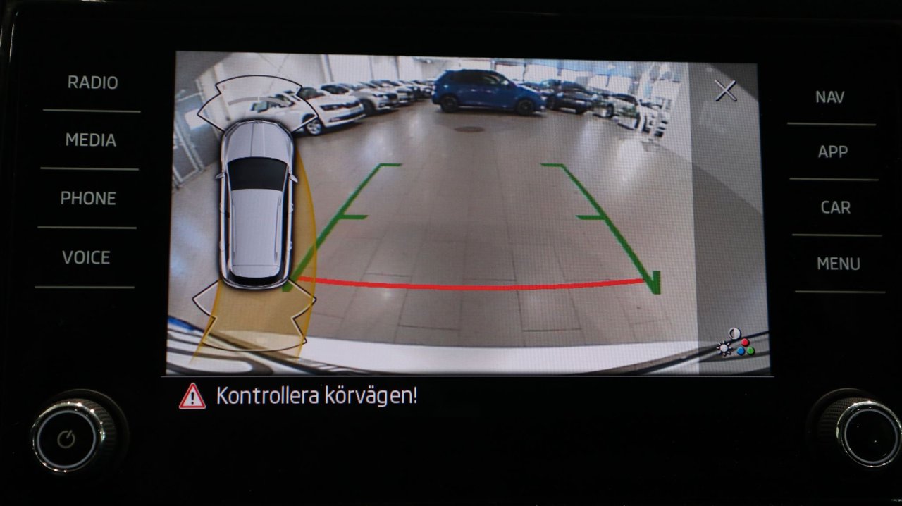 Škoda Karoq 1.5 TSI DSG Sekventiell, 150hk, 2023
