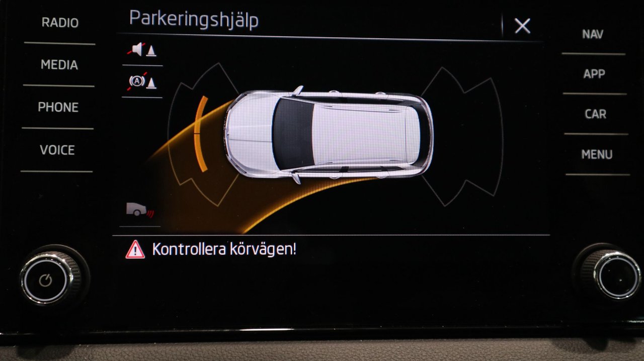 Škoda Karoq 1.5 TSI DSG Sekventiell, 150hk, 2023