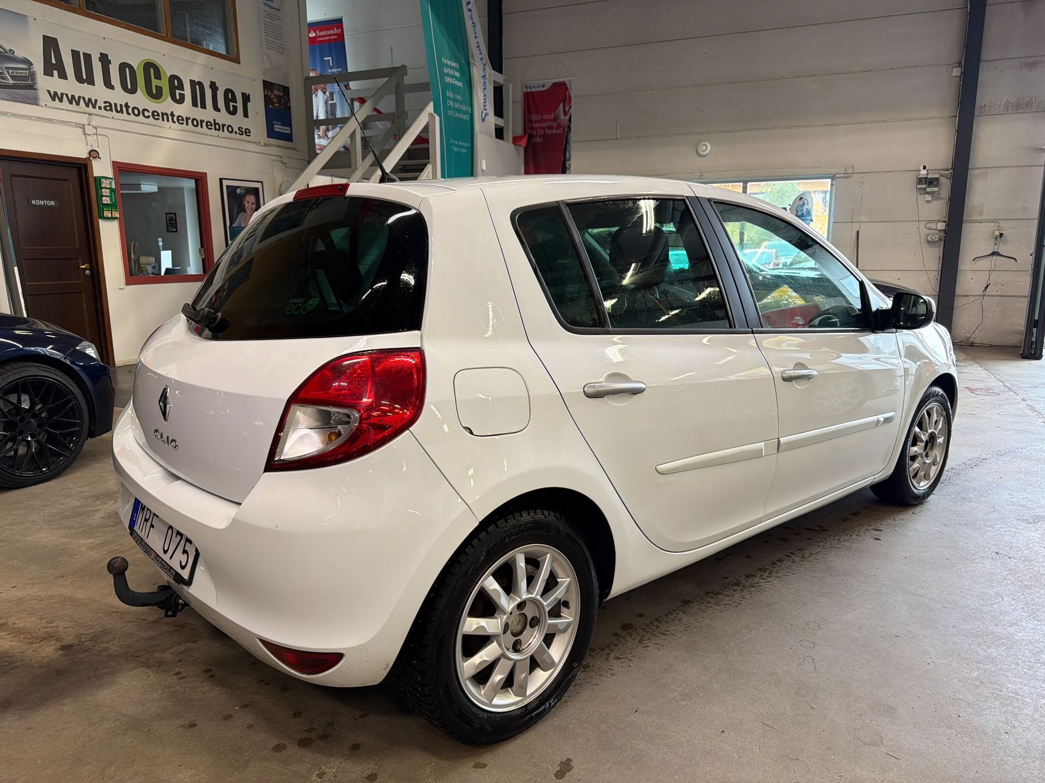 Renault Clio 5-door Hatchback 1.2 Manual, 75hp, 2011