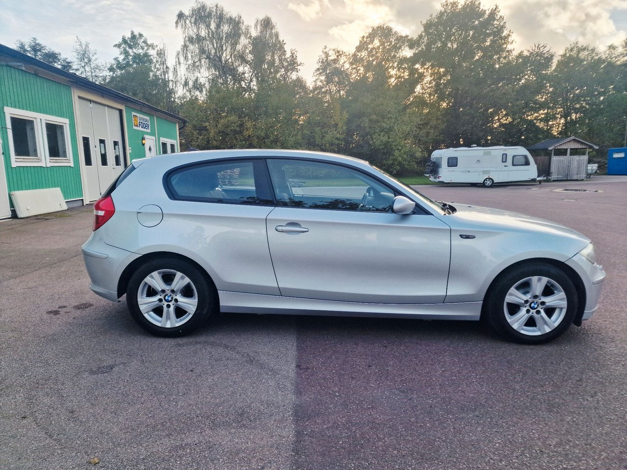 BMW 120i 3-dørs Steptronic, 6-trinn, 170hk, 2009