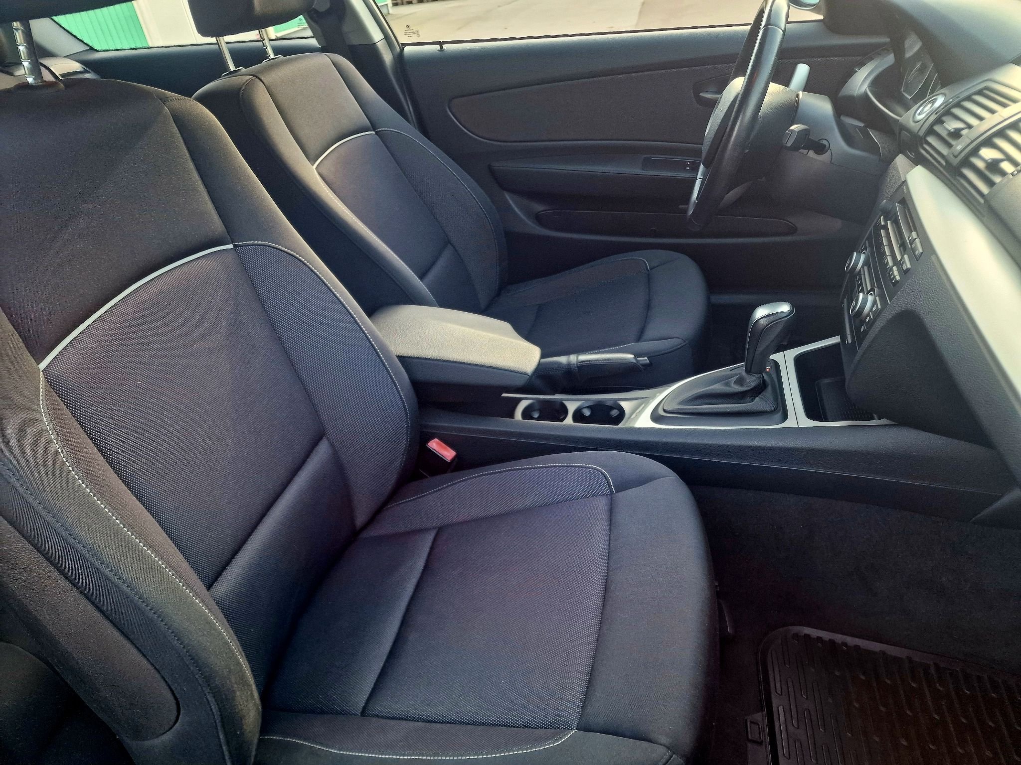 BMW 120i 3-dørs Steptronic, 6-trinn, 170hk, 2009