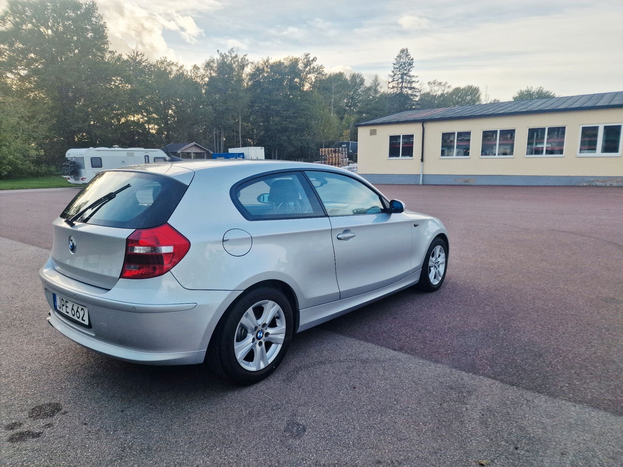 BMW 120i 3-dørs Steptronic, 6-trinn, 170hk, 2009