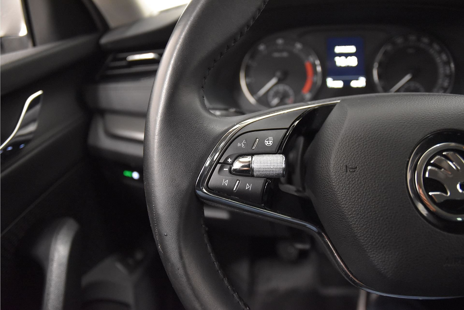 Škoda Octavia Combi 1.0 TSI Manual, 110hp, 2022