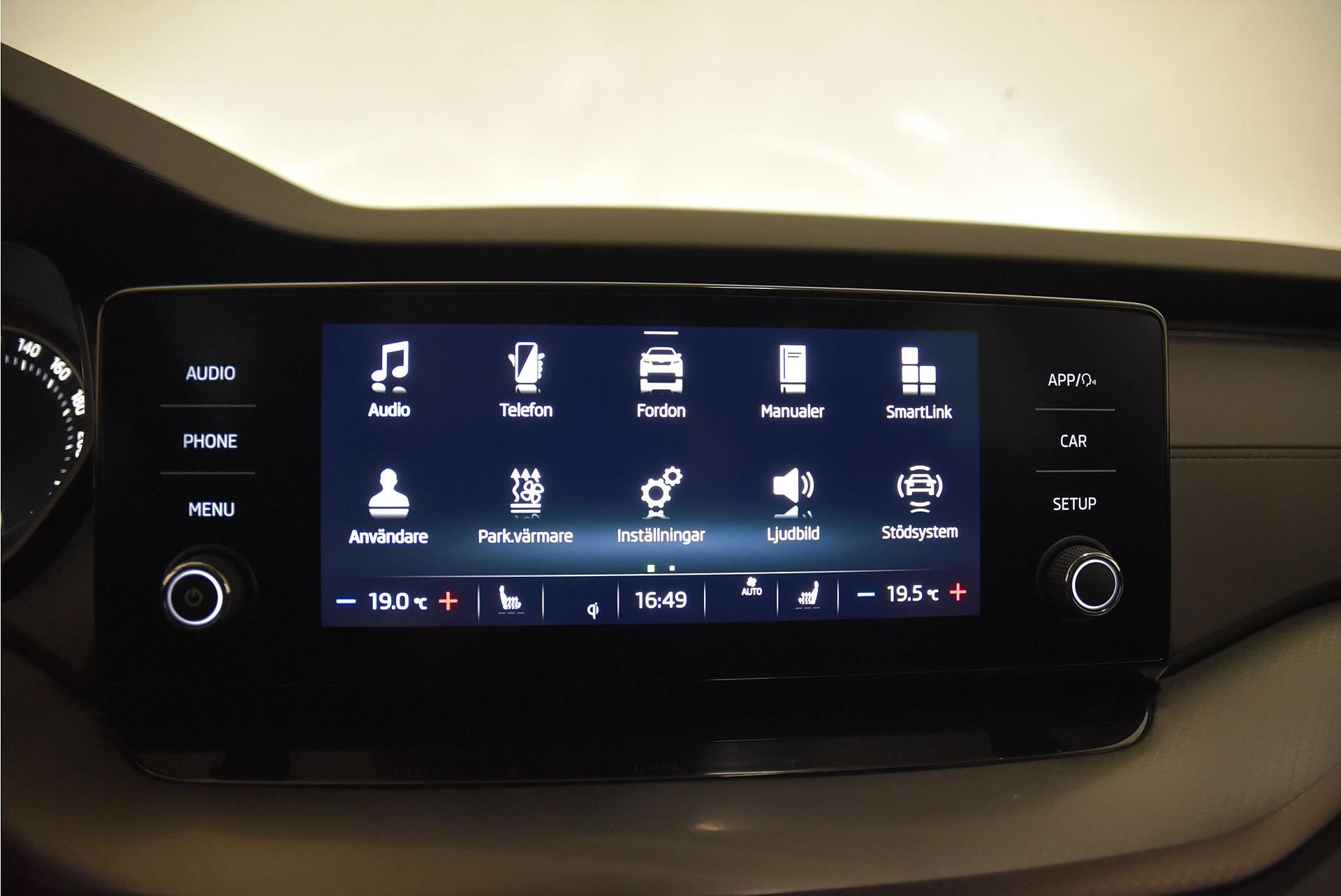 Škoda Octavia Combi 1.0 TSI Manual, 110hp, 2022