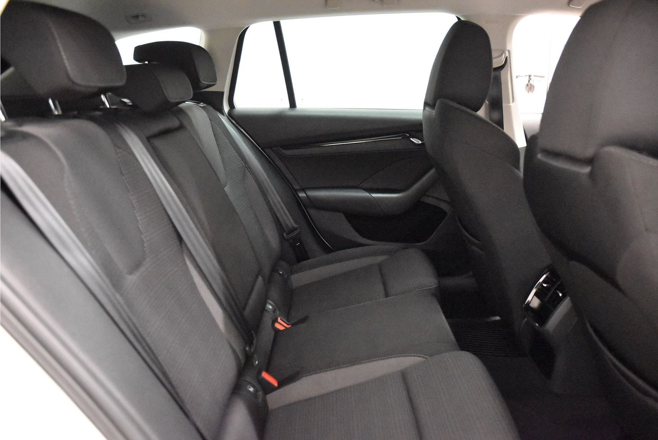 Škoda Octavia Combi 1.0 TSI Manual, 110hp, 2022