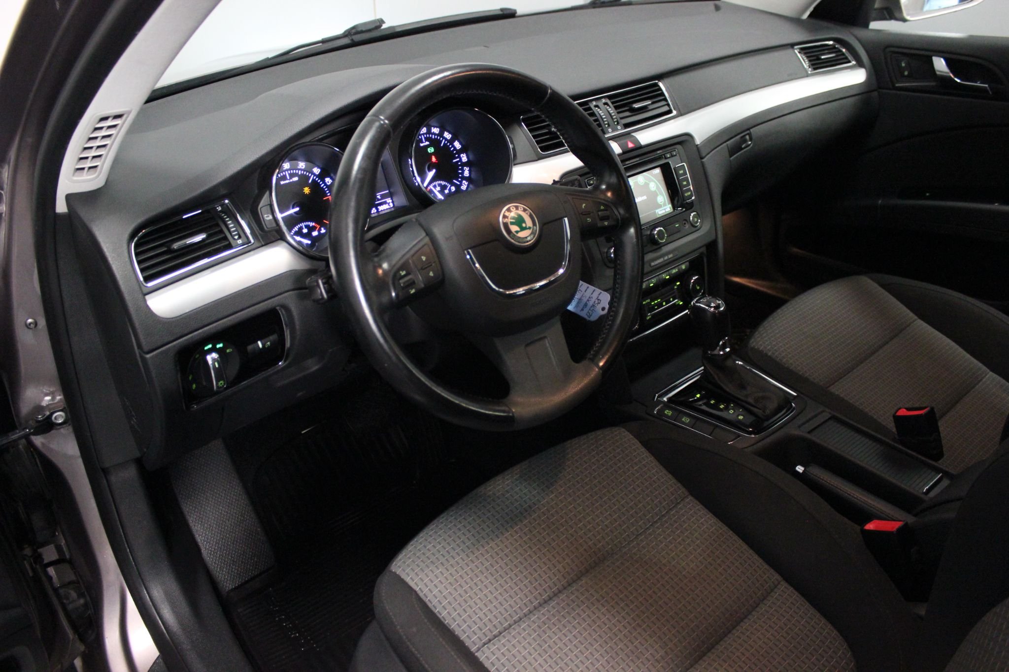 Škoda Superb Stasjonsvogn 2.0 TDI 4x4 DSG sekvensiell, 6-trinn, 140hk, 2013