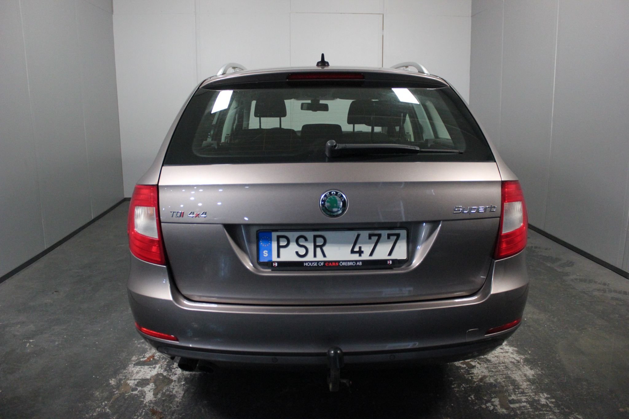 Škoda Superb Stasjonsvogn 2.0 TDI 4x4 DSG sekvensiell, 6-trinn, 140hk, 2013