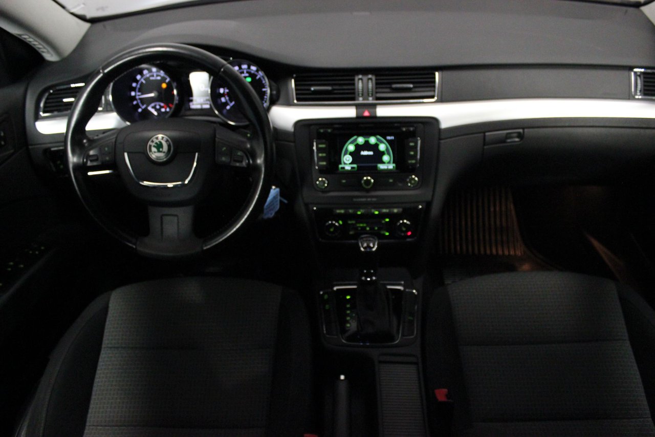 Škoda Superb Stasjonsvogn 2.0 TDI 4x4 DSG sekvensiell, 6-trinn, 140hk, 2013