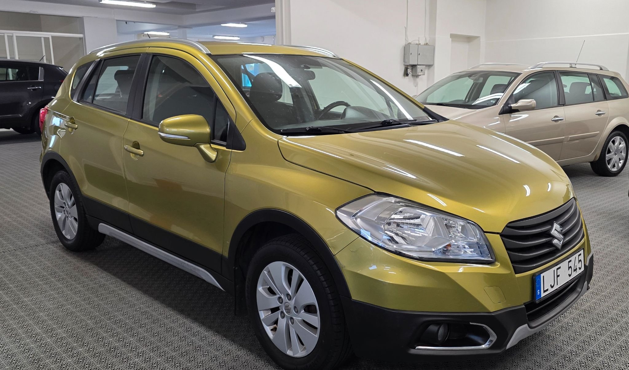 Suzuki SX4 S-Cross 1.6 VVT i-AWD Manuell, 120hk, 2014