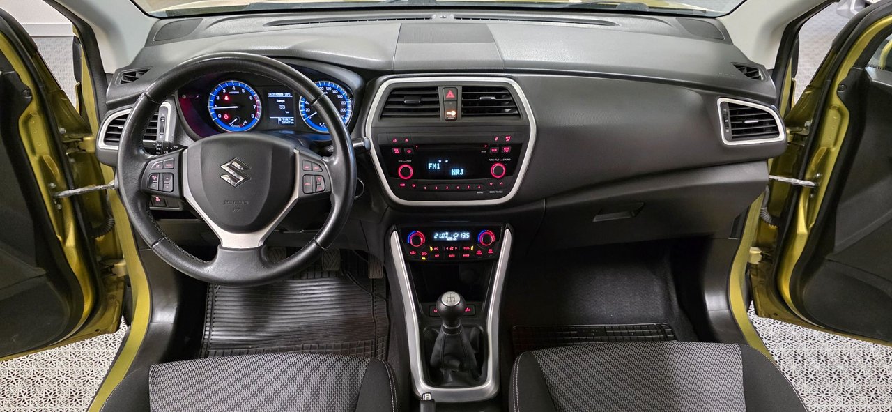Suzuki SX4 S-Cross 1.6 VVT i-AWD Manuell, 120hk, 2014