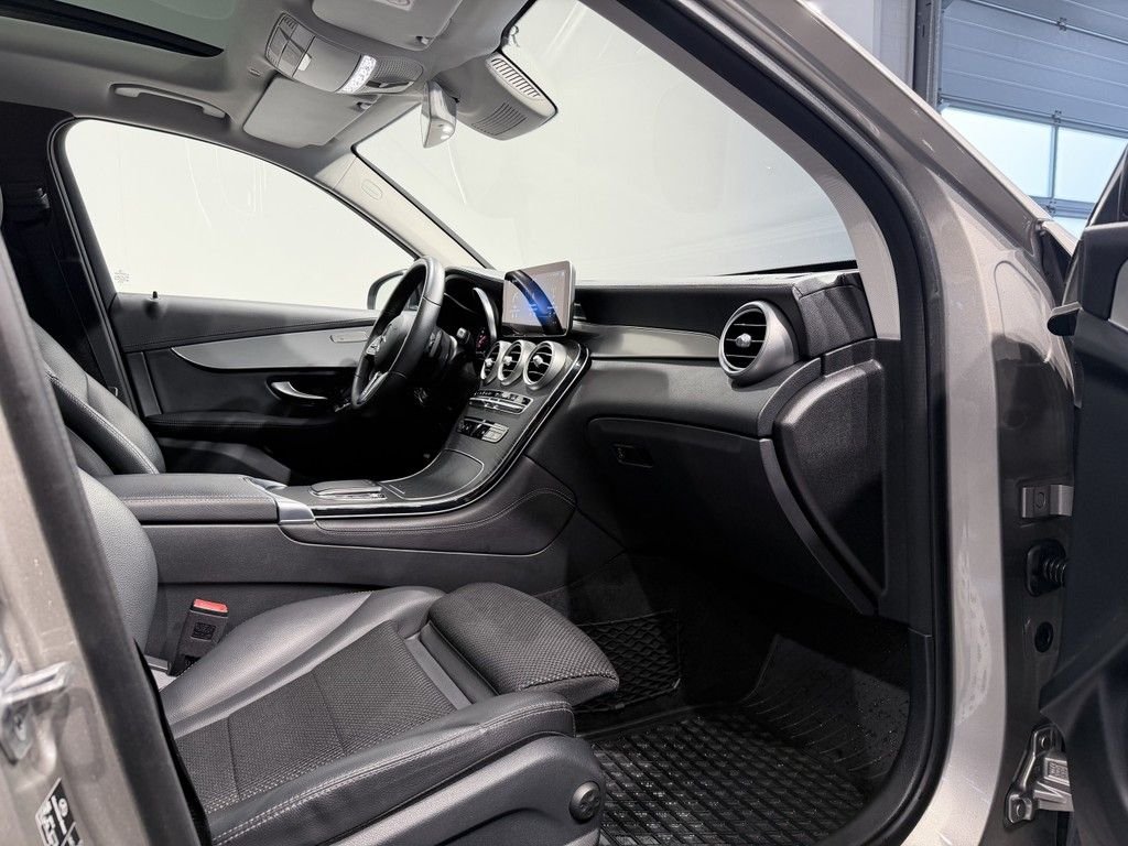 Mercedes-Benz GLC 200 4MATIC 9G-Tronic, 197hp, 2020