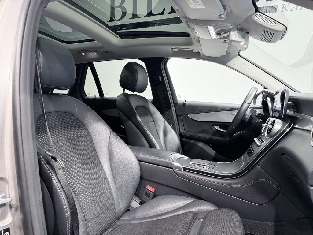 Mercedes-Benz GLC 200 4MATIC 9G-Tronic, 197hp, 2020