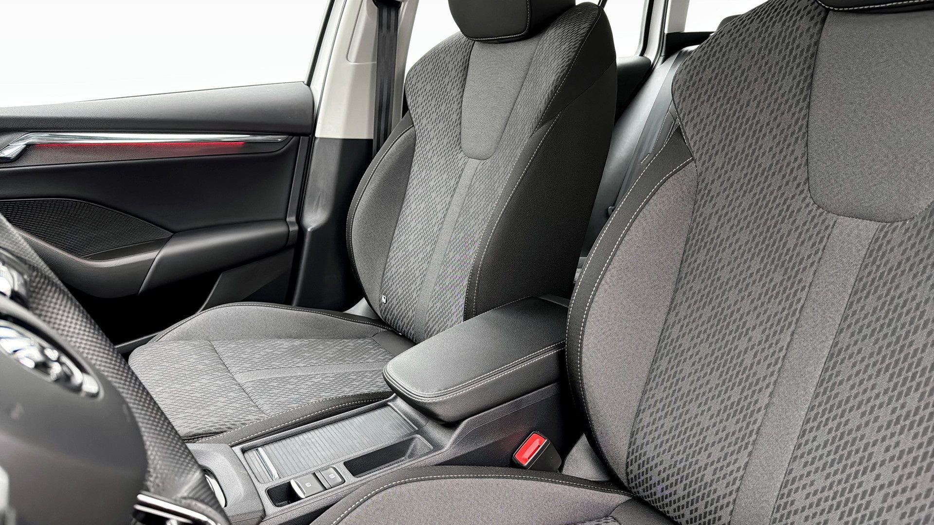 Škoda Octavia Combi iV DSG Sekventiell, 204hk, 2024