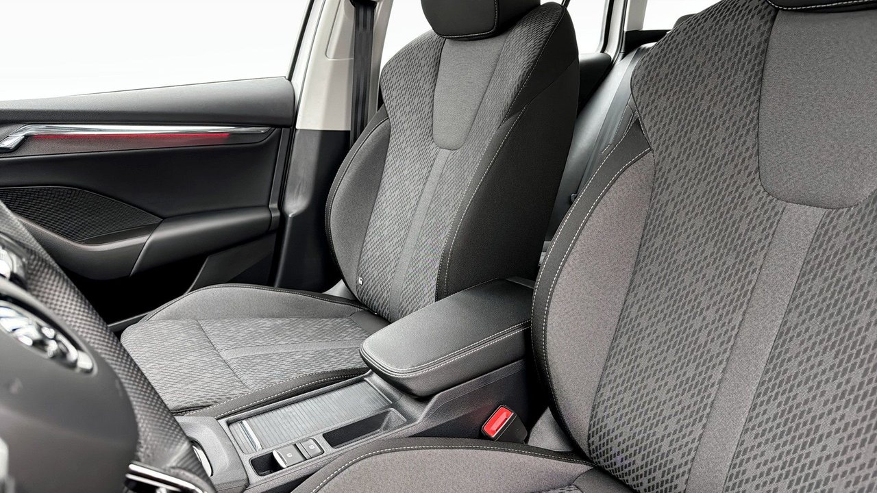 Škoda Octavia Combi iV DSG Sekventiell, 204hk, 2024