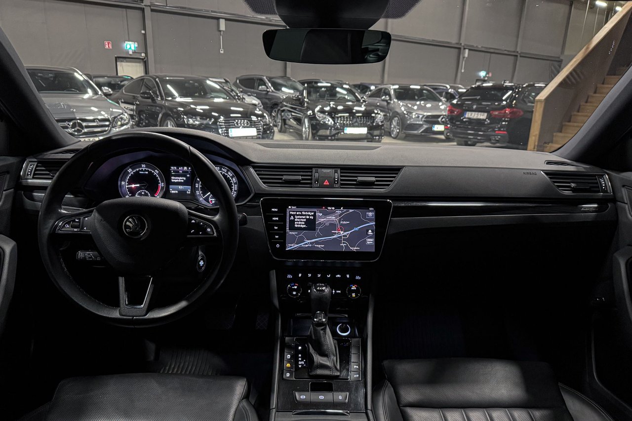 Škoda Superb Stasjonsvogn 2.0 TDI 4x4 SCR DSG sekvensiell, 7-trinn, 190hk, 2018