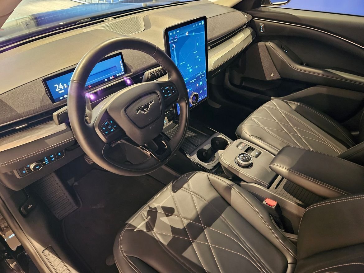 Ford Mustang Mach-E Standard Range, 269hp, 2022