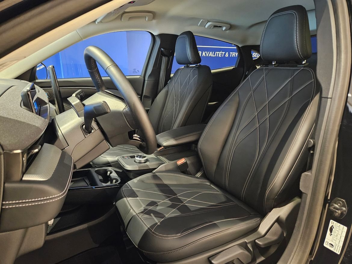 Ford Mustang Mach-E Standard Range, 269hp, 2022