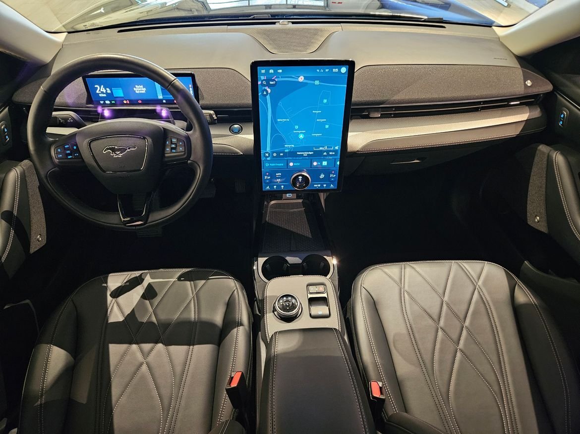 Ford Mustang Mach-E Standard Range, 269hp, 2022