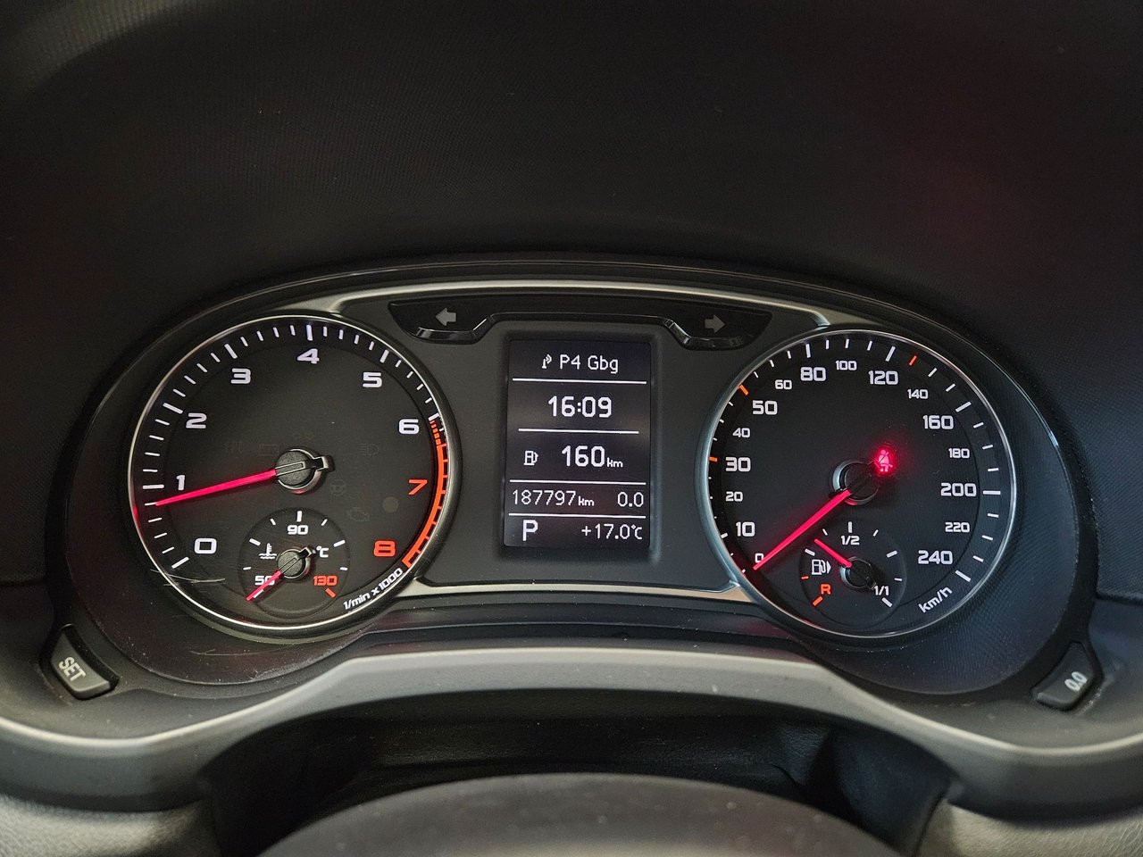 Audi A1 1.4 TFSI S Tronic, 122hp, 2011