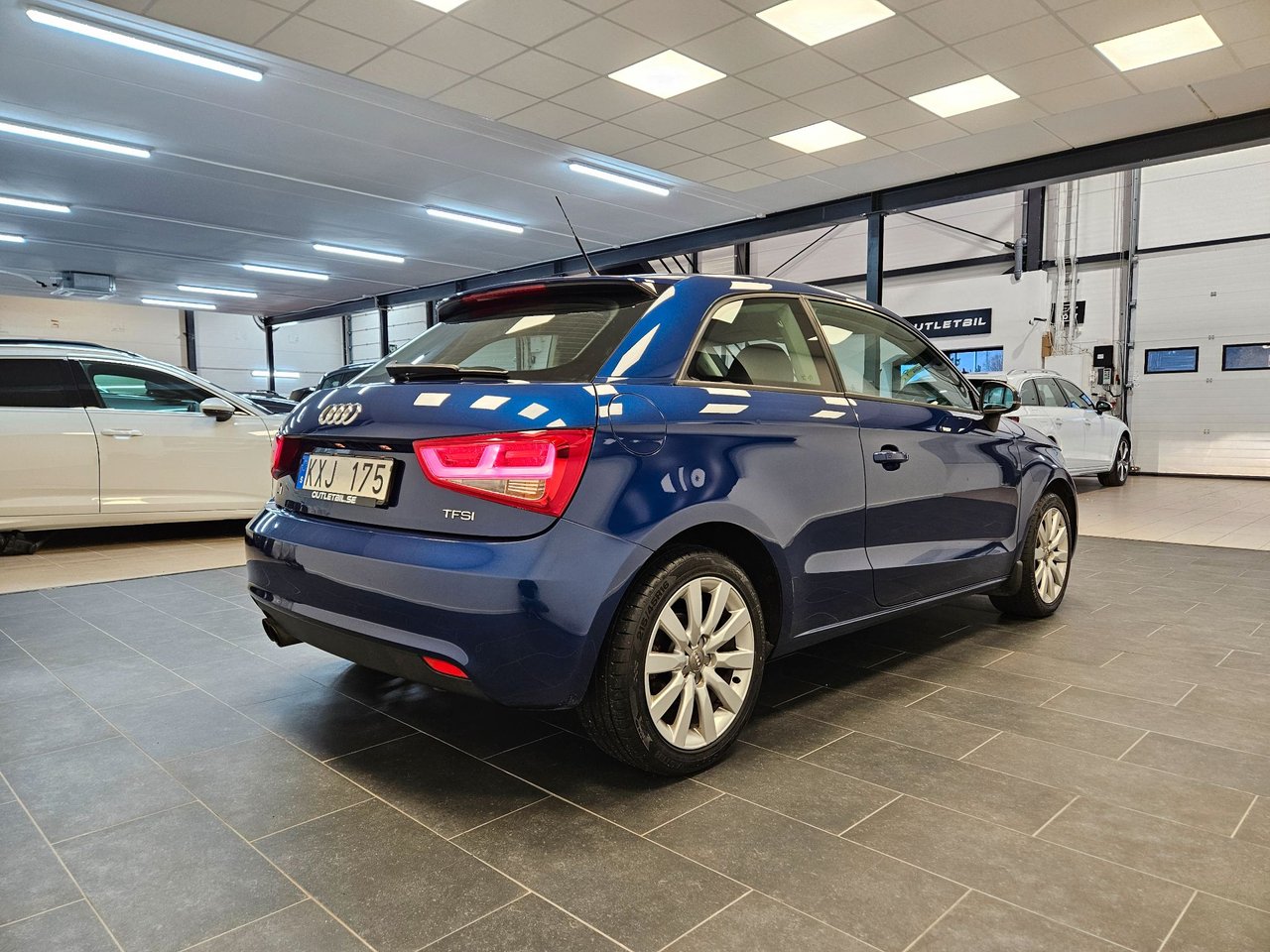 Audi A1 1.4 TFSI S Tronic, 122hp, 2011