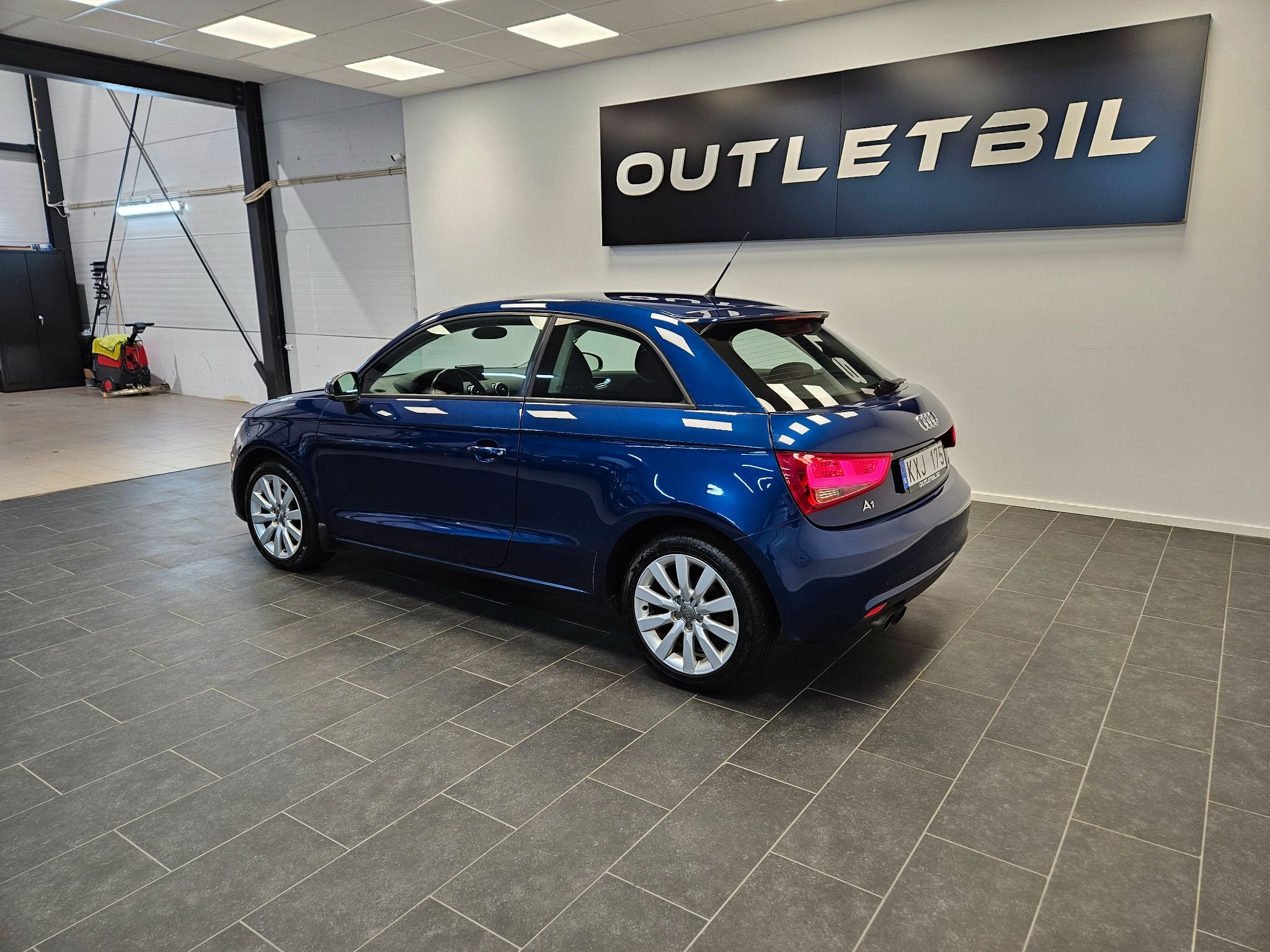 Audi A1 1.4 TFSI S Tronic, 122hp, 2011